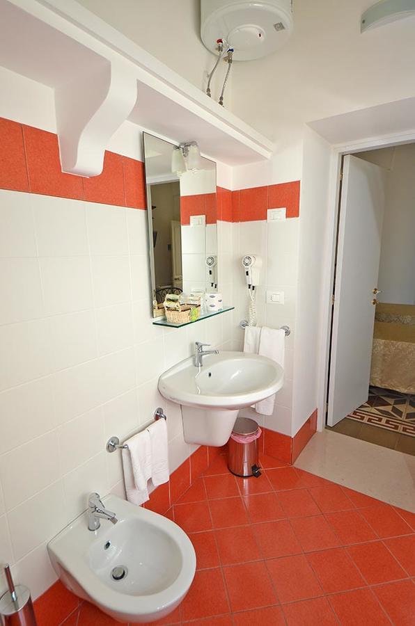 Casa Branca Bed & Breakfast Castrignano del Capo Exterior photo